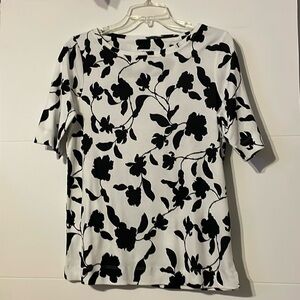 Chico’s Women’s Vines & Flowers 3/4 Sleeve Tee. White/black design. Sz 1